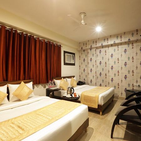 Hotel Classic Plaza At Delhi Airport Neu-Delhi Exterior foto