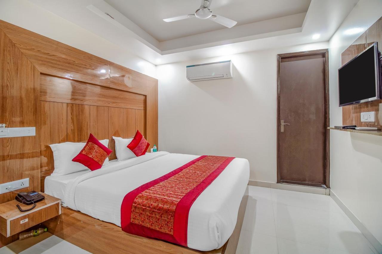 Hotel Classic Plaza At Delhi Airport Neu-Delhi Exterior foto