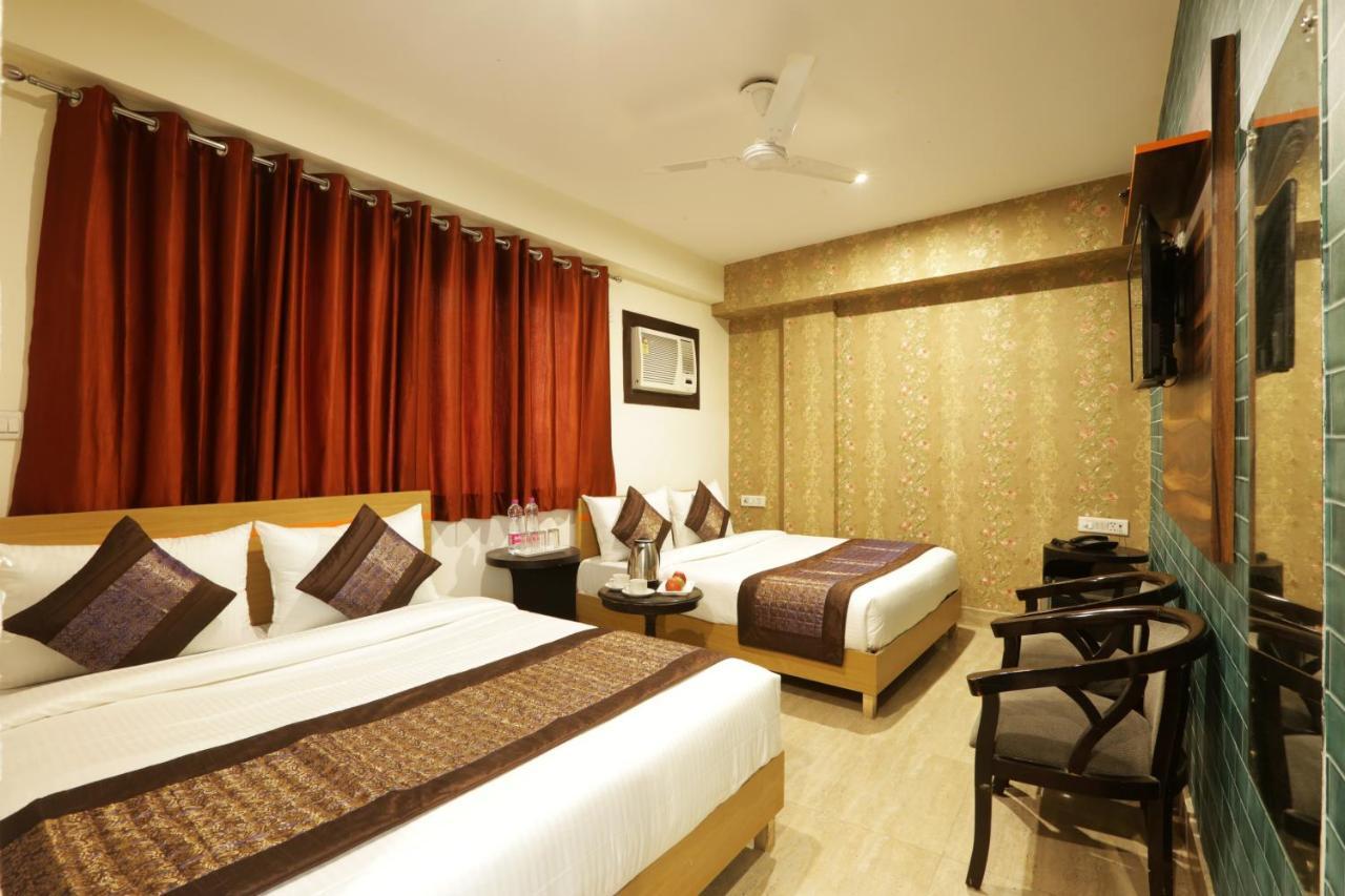 Hotel Classic Plaza At Delhi Airport Neu-Delhi Exterior foto
