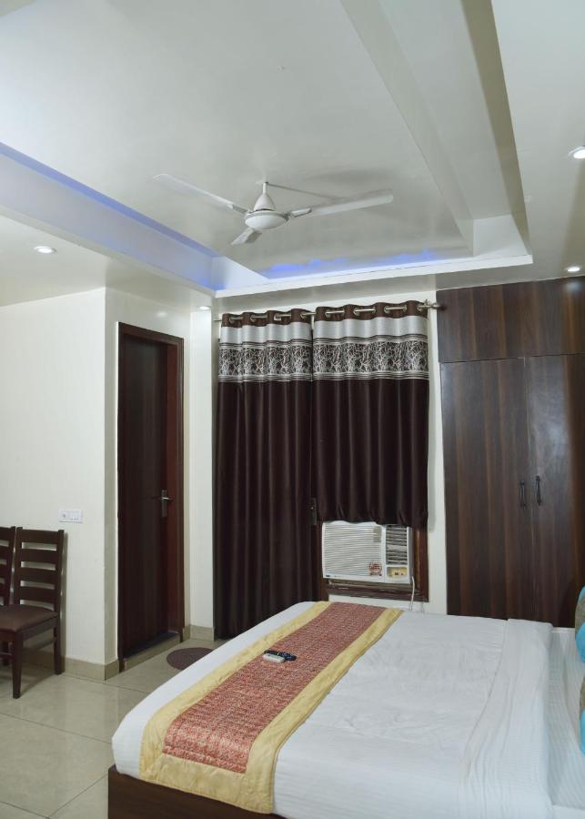 Hotel Classic Plaza At Delhi Airport Neu-Delhi Exterior foto