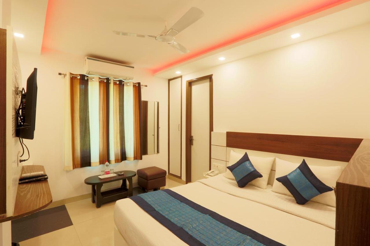 Hotel Classic Plaza At Delhi Airport Neu-Delhi Exterior foto