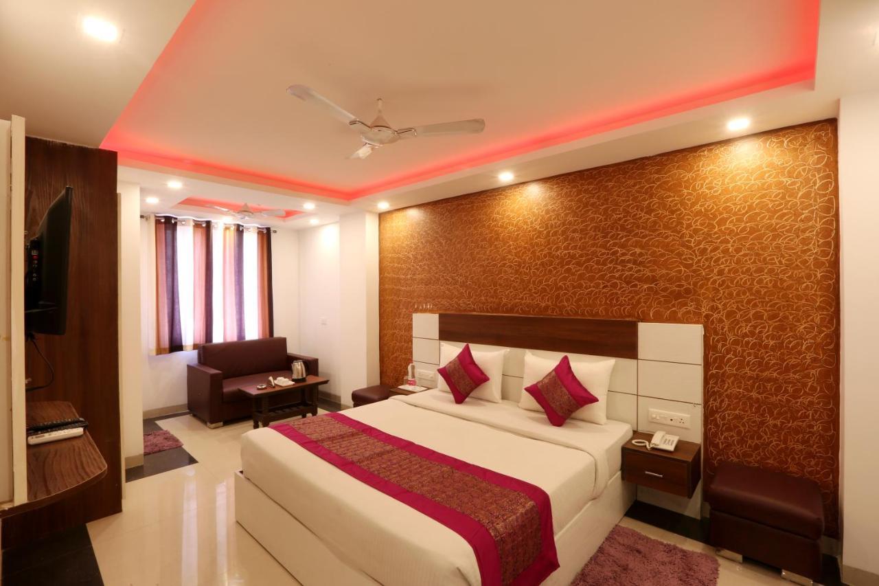 Hotel Classic Plaza At Delhi Airport Neu-Delhi Exterior foto