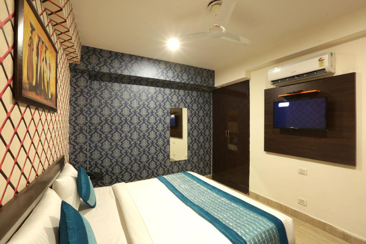 Hotel Classic Plaza At Delhi Airport Neu-Delhi Exterior foto